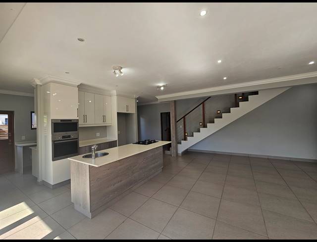3 BEDROOM HOUSE FOR SALE IN NEW SALT ROCK CITY